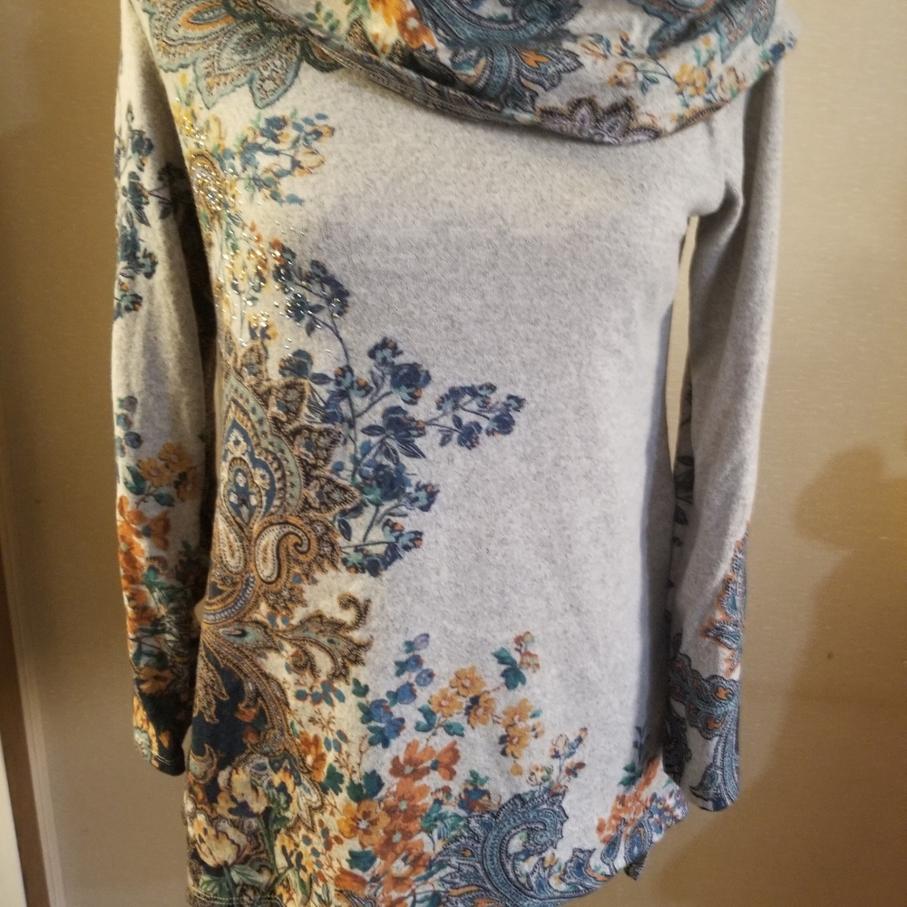 Cowl Neck tunic size small